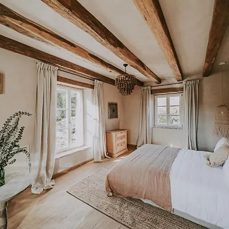 Luxury Estate With 6 Hectares Land Near Hilltop Town Motovun Villa *