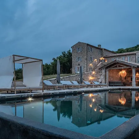 Luxury Estate With 6 Hectares Land Near Hilltop Town Motovun *