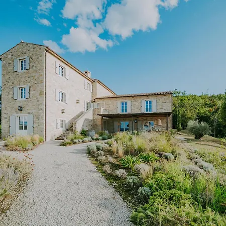 Villa Luxury Estate With 6 Hectares Land Near Hilltop Town Motovun Kaldir